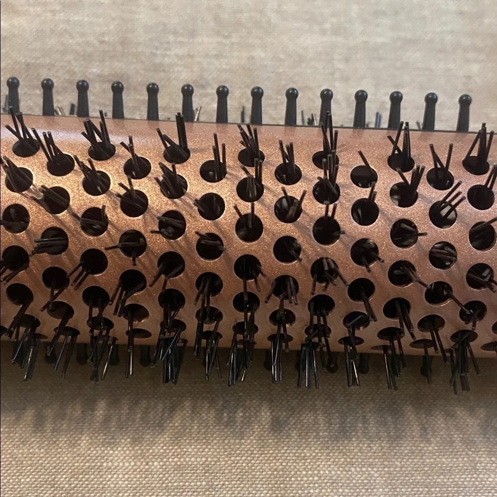 WavyTalk Blowout Boost 1 1/2” Ionic Thermal Brush
